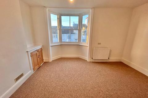 3 bedroom terraced house to rent, Brighton BN2