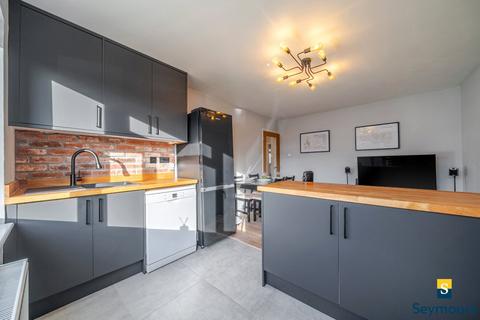 undefined, Worplesdon Road, Surrey GU2