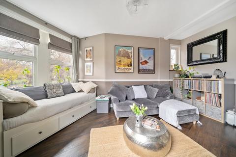 2 bedroom flat for sale, Bollo Bridge Road, London W3