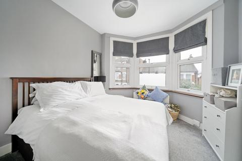 2 bedroom flat for sale, Bollo Bridge Road, London W3