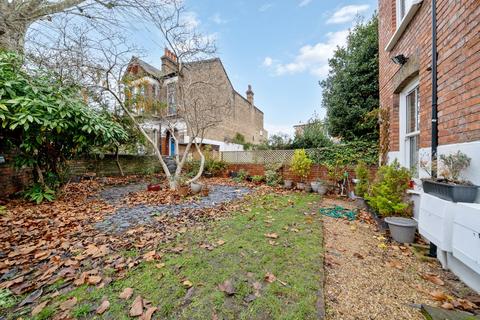 2 bedroom flat for sale, Bollo Bridge Road, London W3