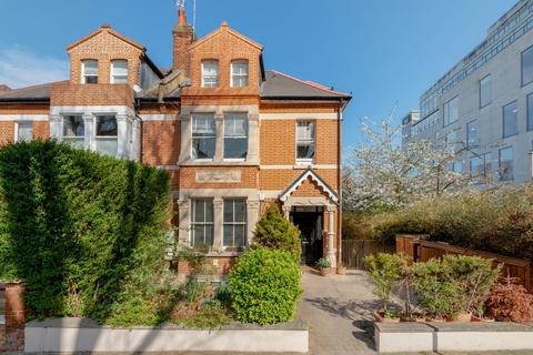1 bedroom flat for sale, Thorney Hedge Road, London W4