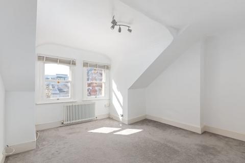 1 bedroom flat for sale, Thorney Hedge Road, London W4