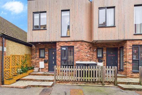 Addington Road, South Croydon