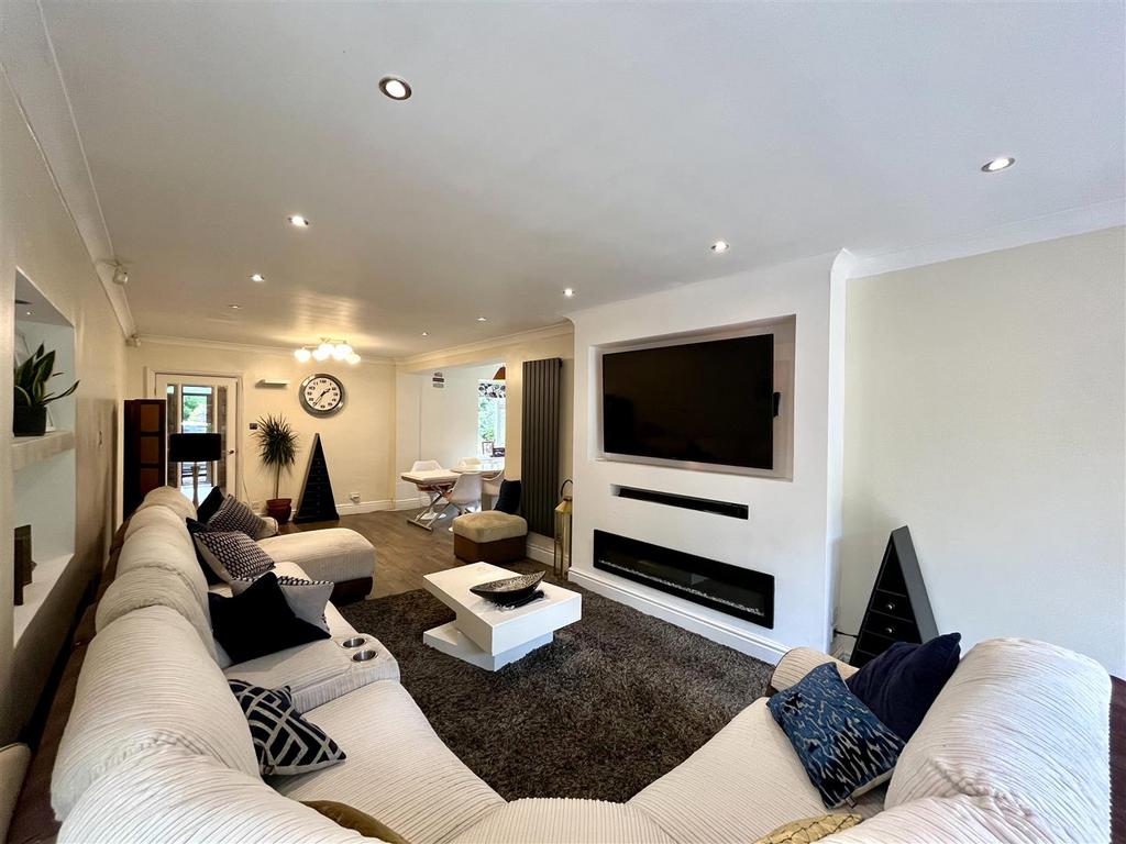 Living Area Aspect 3
