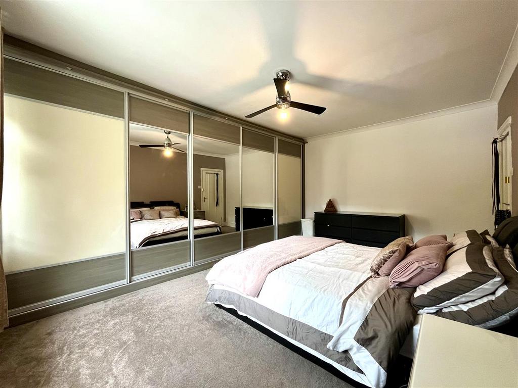 Bedroom 1 Aspect 2