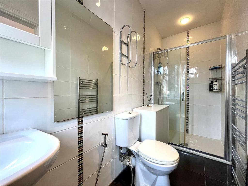 Bedroom 3 En Suite Shower Room
