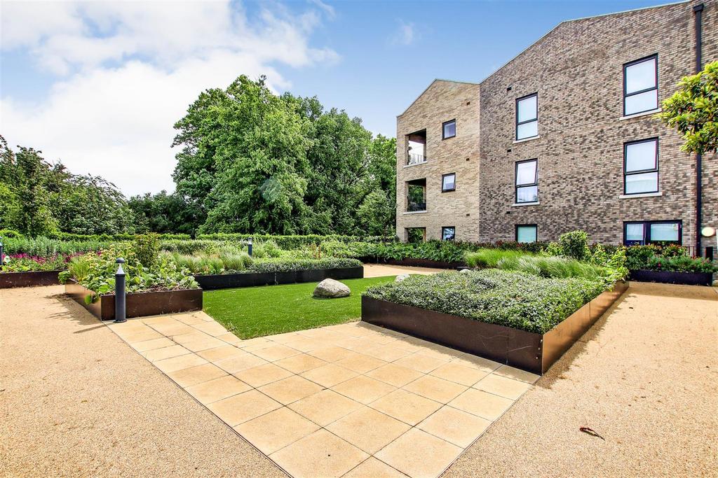 Communal Gardens.jpg