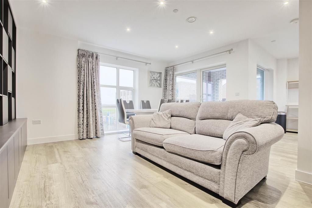 Living Area 2.jpg
