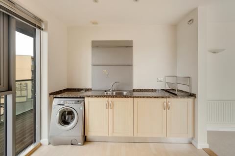 2 bedroom flat to rent, Westgate, City Centre