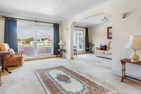 2 bedroom flat for sale, Palmeira Avenue, Hove, BN3