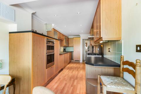 2 bedroom flat for sale, Palmeira Avenue, Hove, BN3