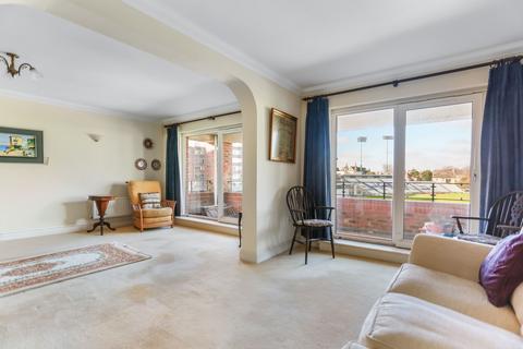 2 bedroom flat for sale, Palmeira Avenue, Hove, BN3