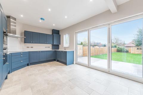 2 bedroom end of terrace house for sale, Planks Lane, Wombourne, WV5