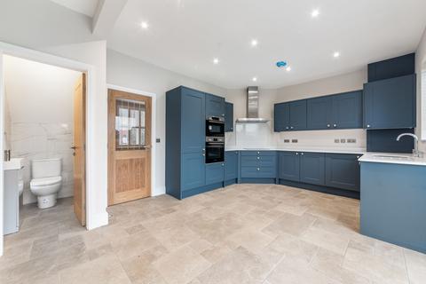 2 bedroom end of terrace house for sale, Planks Lane, Wombourne, WV5