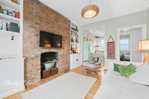 1 bedroom flat for sale, Graham Road, LONDON