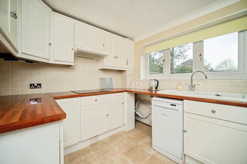 3 bedroom link detached house for sale, Cavendish Road, Fleet GU52
