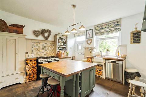 2 bedroom terraced house for sale, Jay Street, Haworth, BD22 8RJ