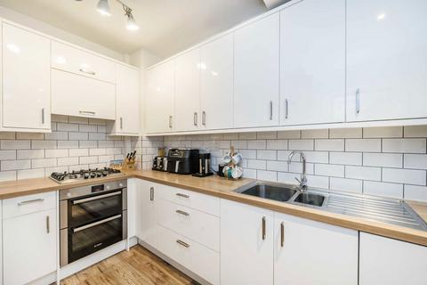 2 bedroom terraced house for sale, Cowick Road, London SW17