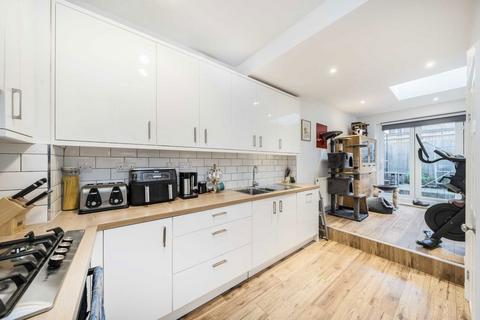 2 bedroom terraced house for sale, Cowick Road, London SW17