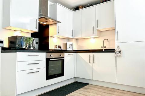 1 bedroom flat for sale, North Street, Horsham