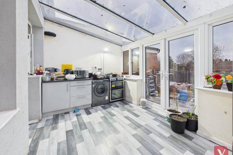 undefined, Shelley Road, Luton LU4