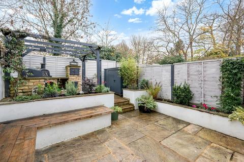 2 bedroom terraced house for sale, King Charles Crescent, Surbiton KT5
