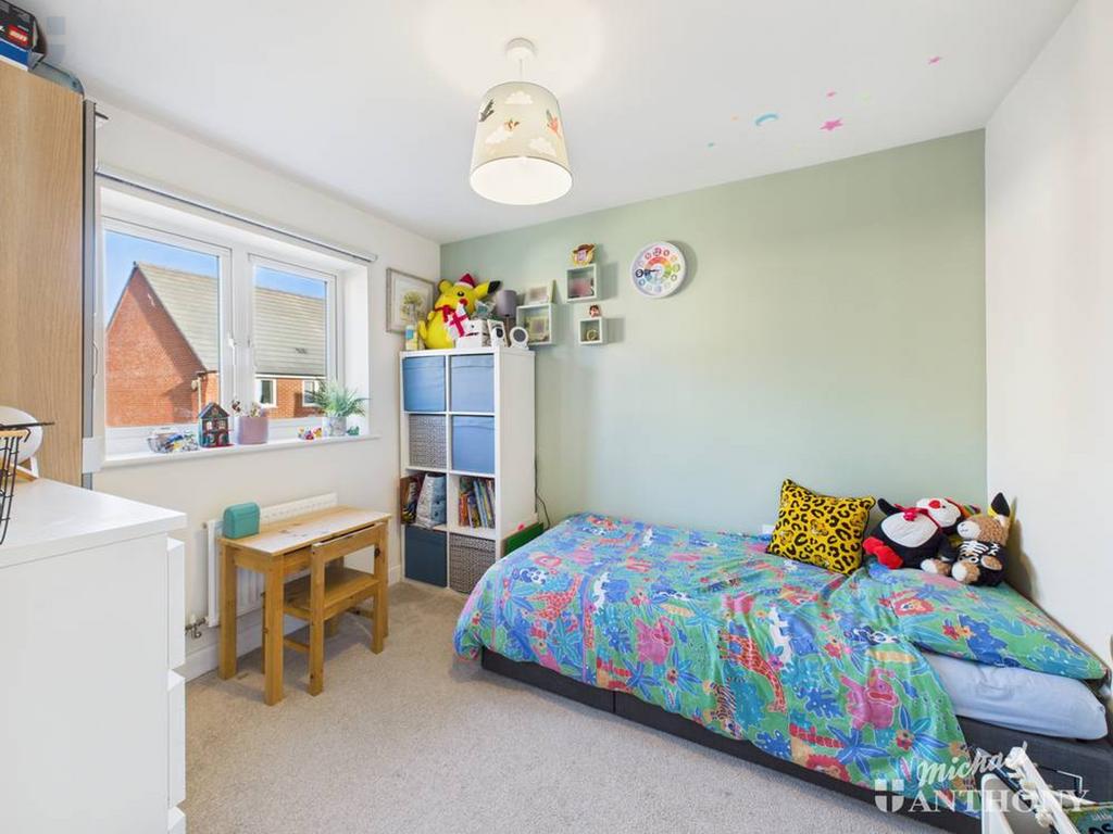 CAM03852 G0-PR0499-STILL009-thumbnail-h750-70