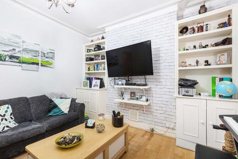 1 bedroom flat to rent, Queen's Club Gardens, London, W14