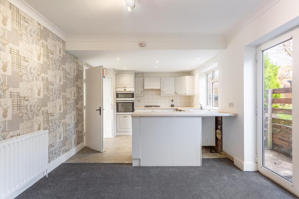 Kitchen dining room (2).jpg