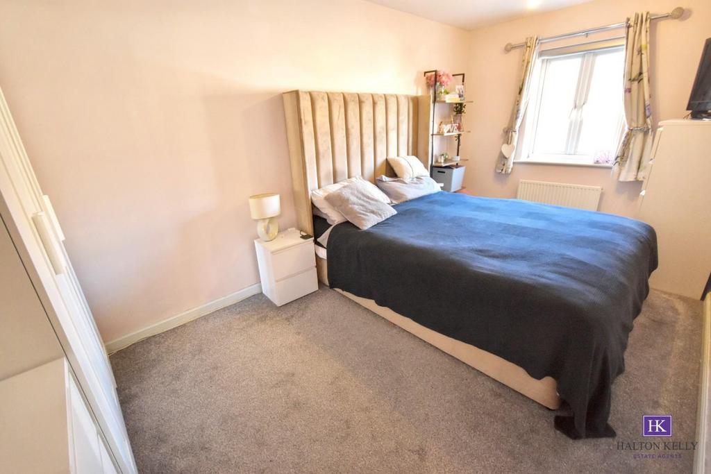 Main bedroom