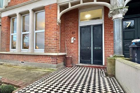 2 bedroom flat to rent, Eastern Esplanade, Cliftonville, Margate, Kent, CT9