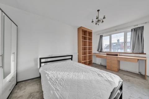 2 bedroom apartment to rent, Charlton Lodge, London NW11