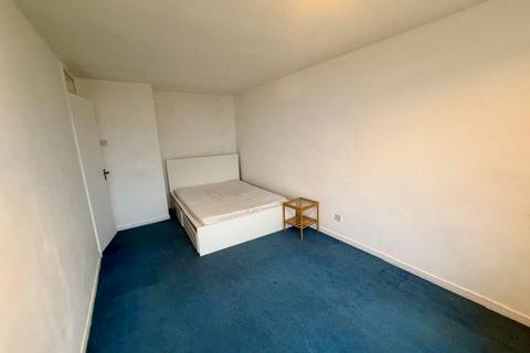 undefined, Hermitage Court, Hermitage Lane, London