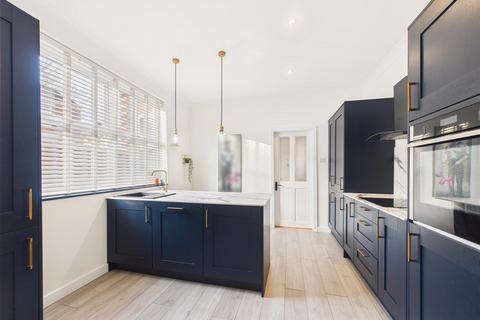 3 bedroom end of terrace house for sale, Salisbury Street, Hessle