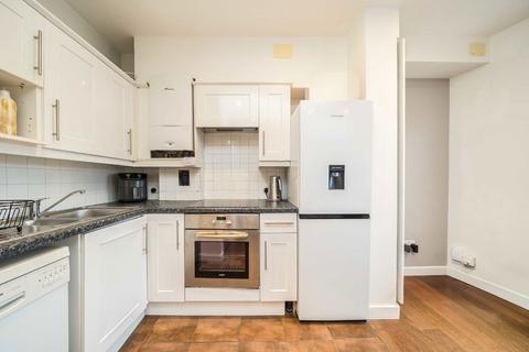 1 bedroom flat for sale, Old York Road, LONDON SW18