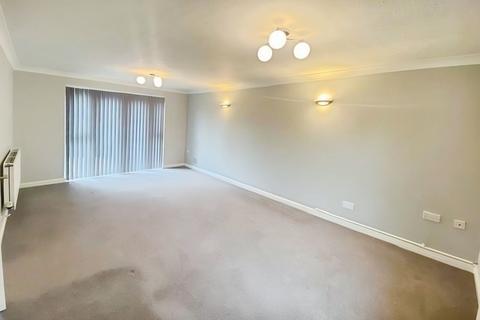 4 bedroom detached house to rent, Walsall Road, Lichfield, WS13 8AE