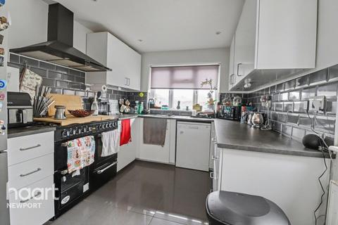 3 bedroom semi-detached house for sale, Greenmeadow Road, Newport
