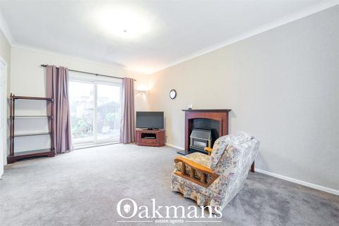 3 bedroom semi-detached house for sale, Laburnum Avenue, Smethwick, West Midlands, B67