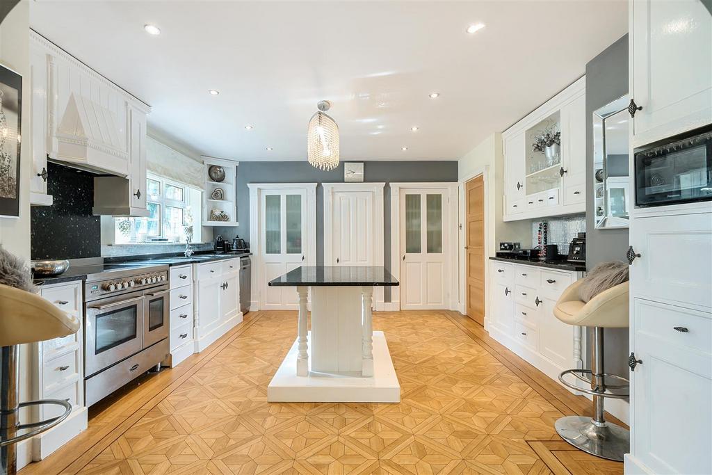 Kitchen/Family Room