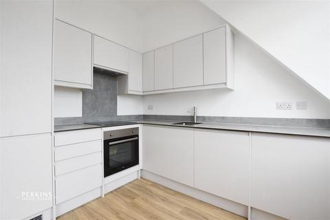 2 bedroom flat to rent, Acton, W3