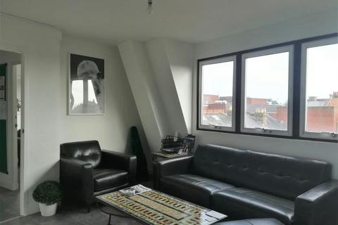 Office to rent, 69 High St Maidenhead SL6 1JX
