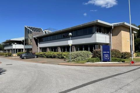 Office to rent, Fishponds Rd Wokingham RG41 2GY