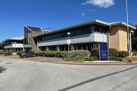 Office to rent, Fishponds Rd Wokingham RG41 2GY