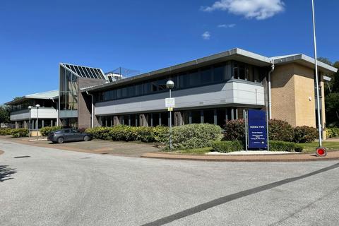 Office to rent, Fishponds Rd Wokingham RG41 2GY