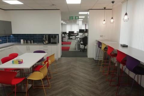 Office to rent, Fishponds Rd Wokingham RG41 2GY