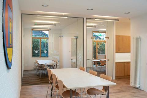 Office to rent, The Courtyard, Eastern Road Bracknell RG12 2XB
