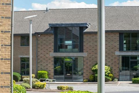 Office to rent, The Courtyard, Eastern Road Bracknell RG12 2XB
