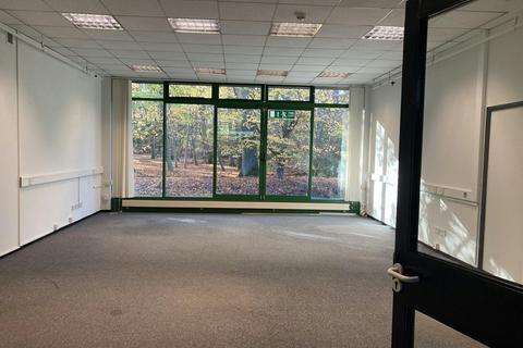 Office to rent, Buckhurst Rd Ascot SL5 7PW