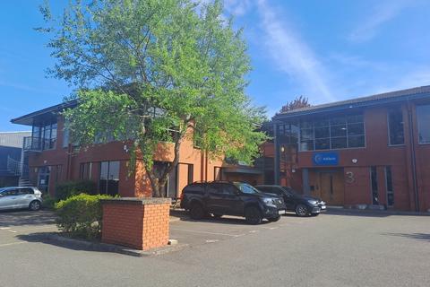 Office to rent, Gardner Rd Maidenhead SL6 7RJ